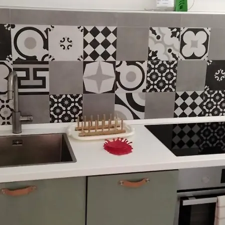 Campus Bed & Breakfast 4*